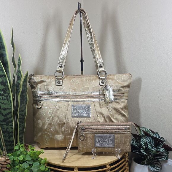 Coach Poppy Story Patch Glam Tote with Matching Wallet